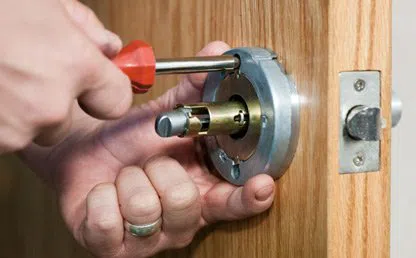 Security Locksmith Services Miami, FL 305-744-5730 Security Locksmith Services Miami, FL 305-744-5730 - 12-Expert-Locksmith